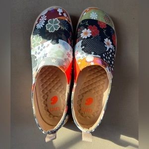 UIN NWOT “Hannah” shoe size 8.